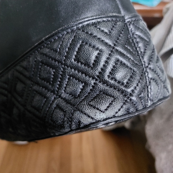 Tory Burch Fleming Hobo Bag Black Leather - Picture 8 of 15